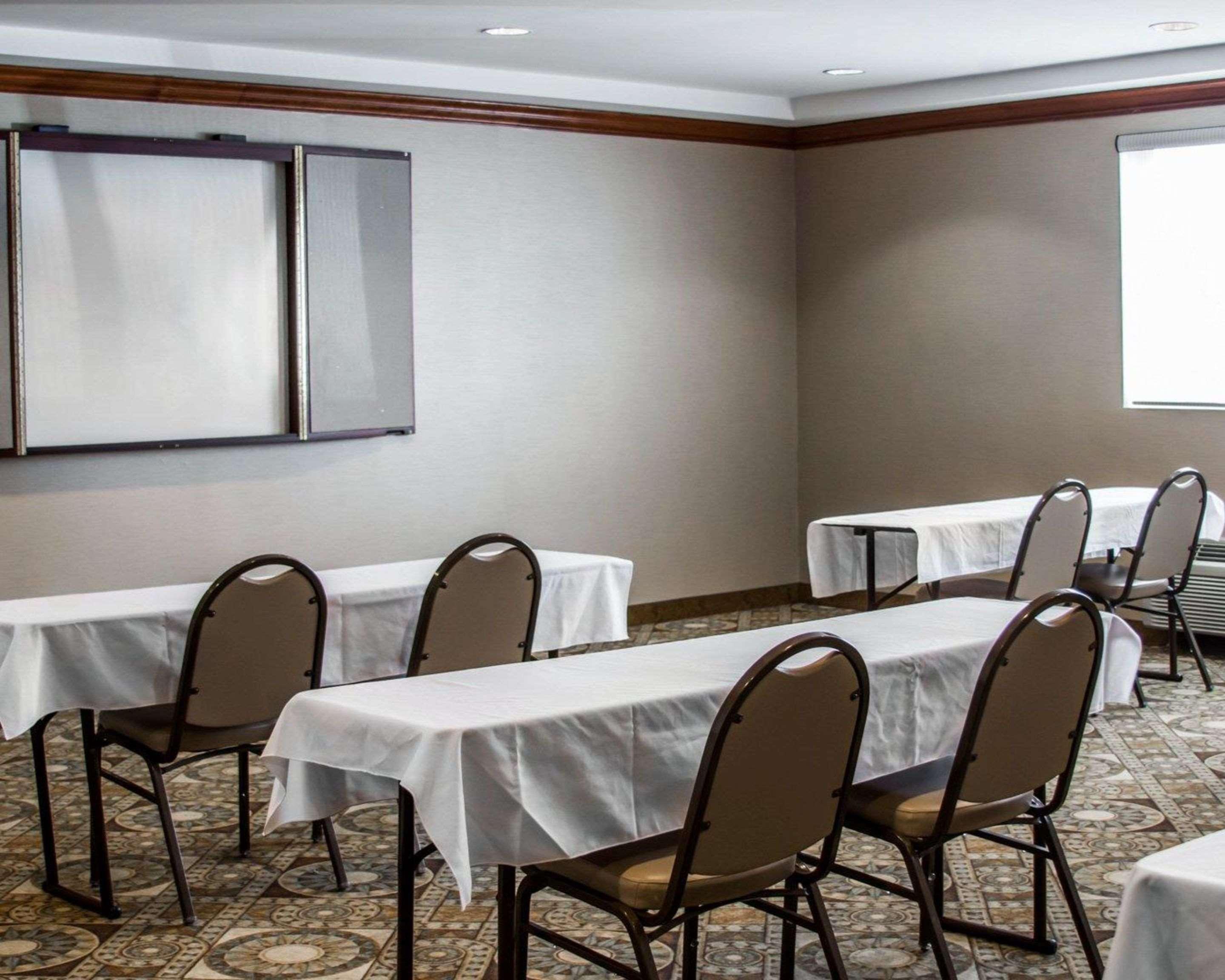 Comfort Inn Warren Εξωτερικό φωτογραφία
