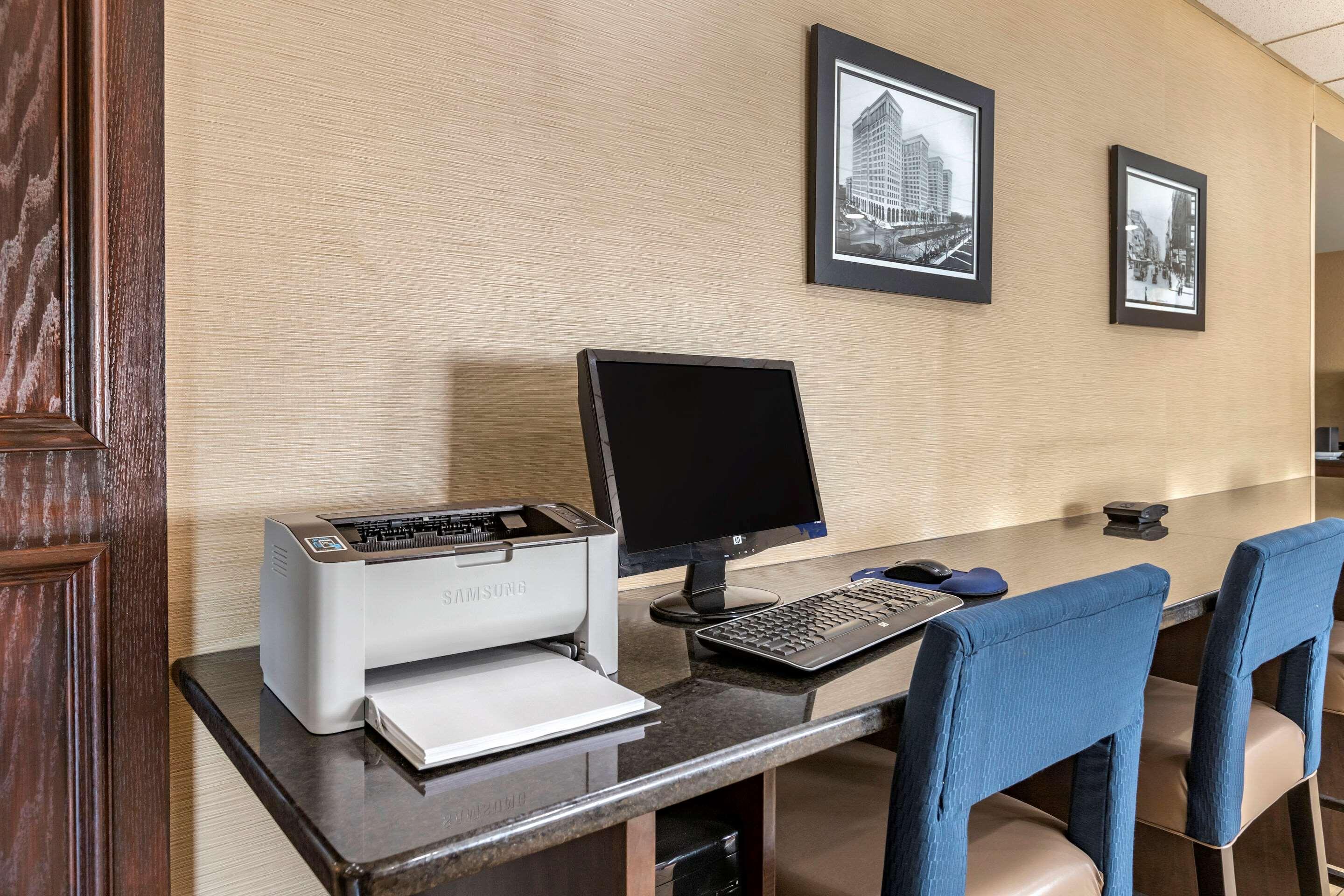 Comfort Inn Warren Εξωτερικό φωτογραφία